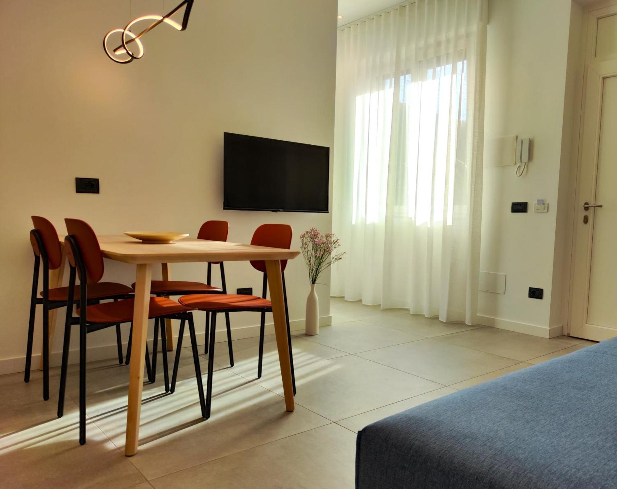 Jasmine Malpensa & Busto Center Apartman Busto Arsizio Kültér fotó